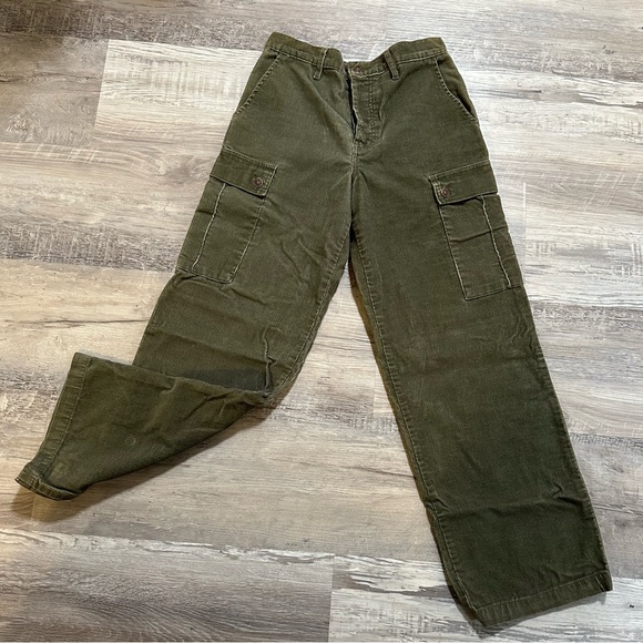 lei Pants - VINTAGE l.e.i. Juniors Corduroy Wide Leg Cargo Pants Army Green Size 9